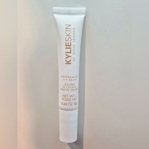 KYLIE SKIN Peppermint Lip Balm - White